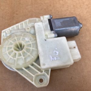Motoras macara geam usa dreapta spate VW Golf 7 5Q4959812A 5Q4 959 812 A - Dezmembrari Auto
