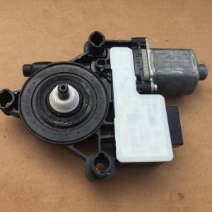 Motoras macara stanga spate VW Sportsvan 2018 5Q0959811D 5Q0959 811D - Dezmembrari Auto