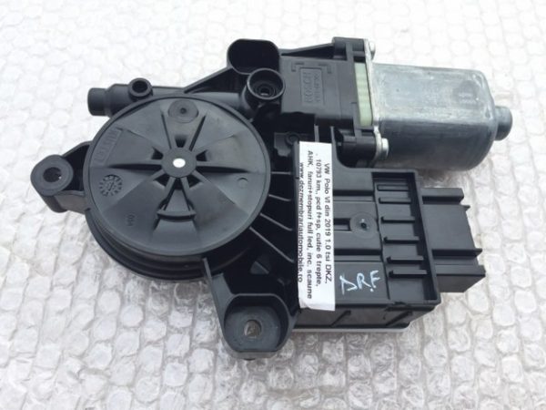 Motoras macara usa dreapta fata VW Polo 2019 2Q1 959 882 2Q1959882 - Dezmembrari Auto