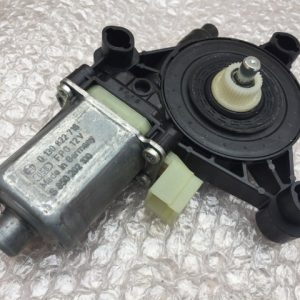 Motoras macara usa stanga fata VW Tiguan 5Q0 959 802 B 5Q0959802B - Dezmembrari Auto