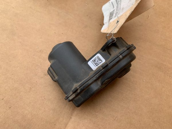 Motoras stanga spate Mercedes B class B200 W246 1.6 A2464232198 la 0 km - Dezmembrari Auto
