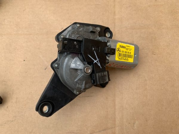 Motoras stergator haion Mercedes R Class W251 2015 A2518200042 - Dezmembrari Auto