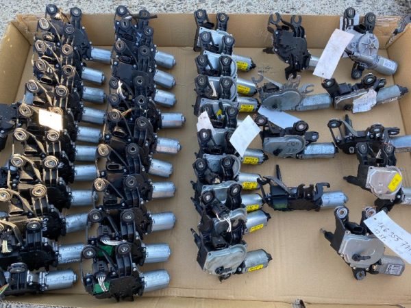 Motoras stergator haion VW Golf 5 Golf 5 plus 1K6955711B 1K6 955 711 B - Dezmembrari Auto