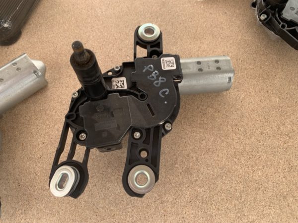 Motoras stergator haion VW Passat B8 variant 5G0955711A 5G0 955 711 A - Dezmembrari Auto