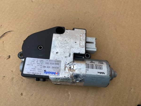 Motoras trapa Audi A8 4H0959591 4H0 959 591 - Dezmembrari Auto