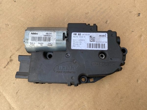 Motoras trapa VW Passat CC 6R0959591 6R0 959 591 - Dezmembrari Auto
