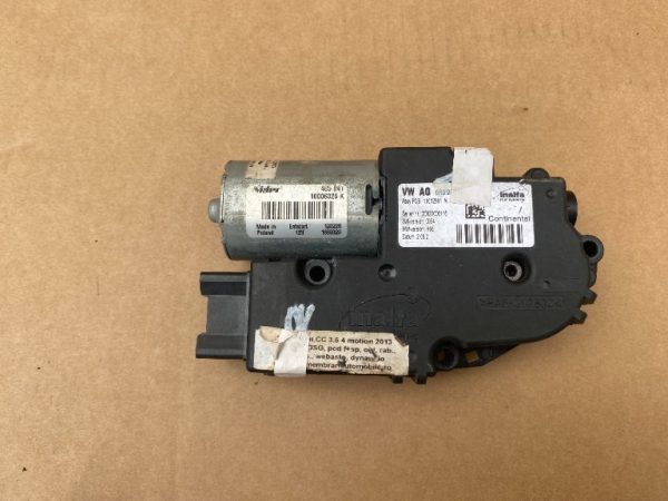 Motoras trapa VW Passat CC 6R0959591 6R0 959 591 - Dezmembrari Auto