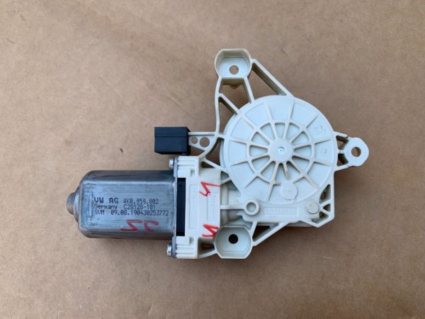 Motoras usa stanga spate Audi E-TRON 2021 4K0959802 4K0 959 802 - Dezmembrari Auto