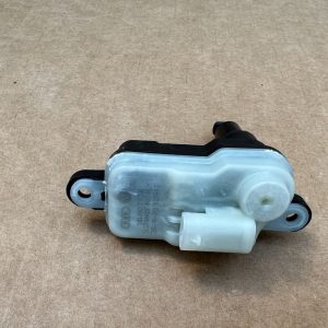 Motoras usita rezervor VW Arteon Facelift 2021 510810773A 510 810 773 A - Dezmembrari Auto