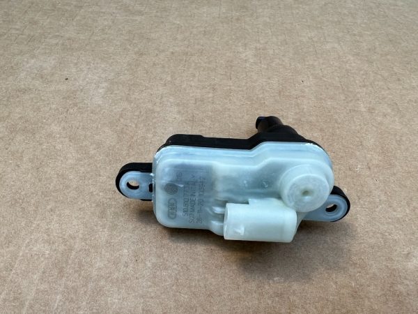 Motoras usita rezervor VW Arteon Facelift 2021 510810773A 510 810 773 A - Dezmembrari Auto