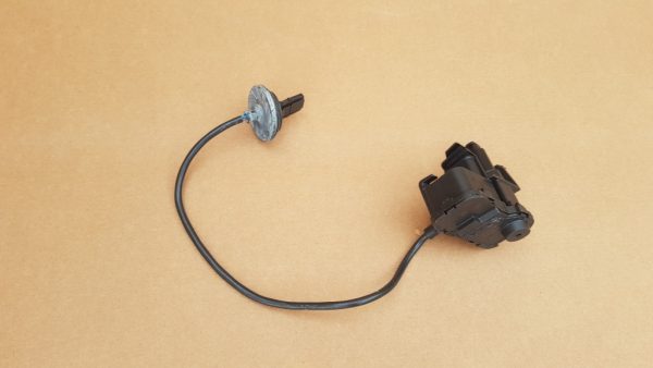Motoras usita rezervor VW Golf 7 combi 5C6810773K 5C6 810 773 K - Dezmembrari Auto