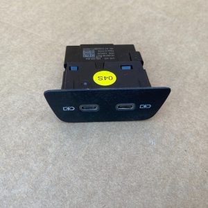 Mufe incarcare telefon USB Tip C VW ID3 ID.3 2G6035954 2G6 035 954 - Dezmembrari Auto