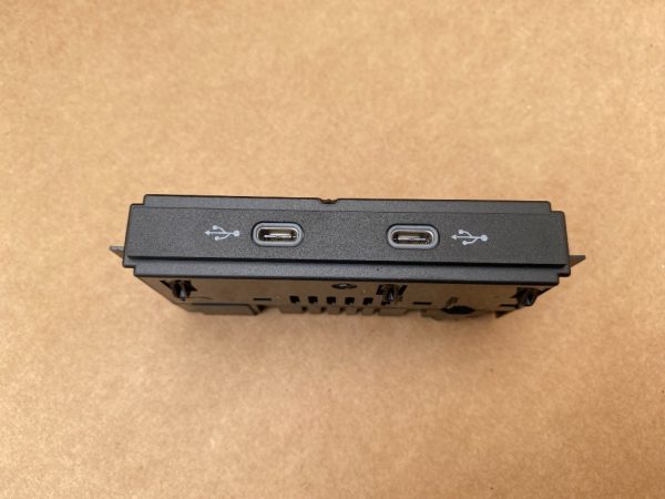 Mufe USB C VW Caddy Ford Tourneo Connect 2023 5NA035736 5NA 035 736 - Dezmembrari Auto