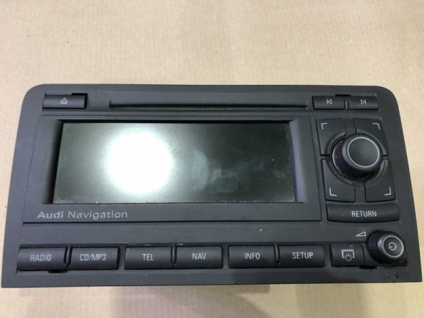 Navigatie Audi A3 8P 8P0035192N 8P0 035 192 N - Dezmembrari Auto