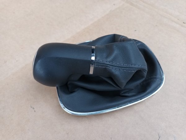 Nuca schimbator 5 trepte cu manson Opel Corsa D - Dezmembrari Auto - imagine 4