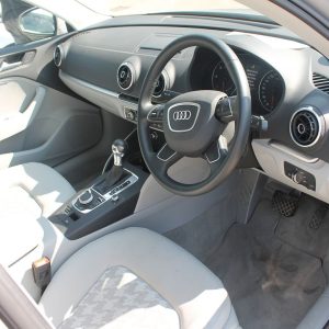 Panou comanda AC clima Audi A3 8V 2016 limuzina / sedan 2.0 tdi DEJ - Dezmembrari Auto