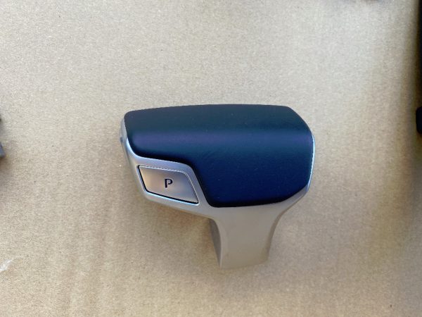 Nuca schimbator Audi Q8 2019 - Dezmembrari Auto