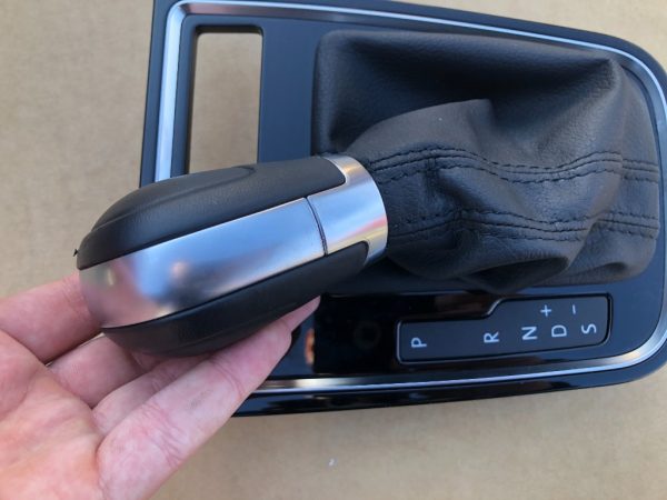 Nuca schimbator automat DSG VW Jetta 2017 - Dezmembrari Auto - imagine 2