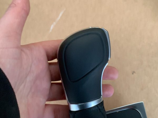 Nuca schimbator cu manson si ornament VW Golf 7 la 0 km - Dezmembrari Auto - imagine 2