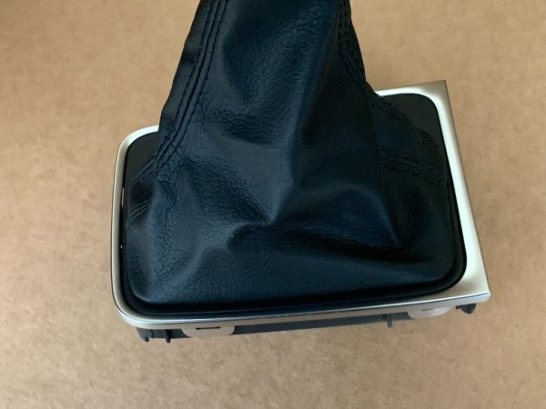 Nuca schimbator cu manson si ornament VW Golf 7 la 0 km - Dezmembrari Auto - imagine 3
