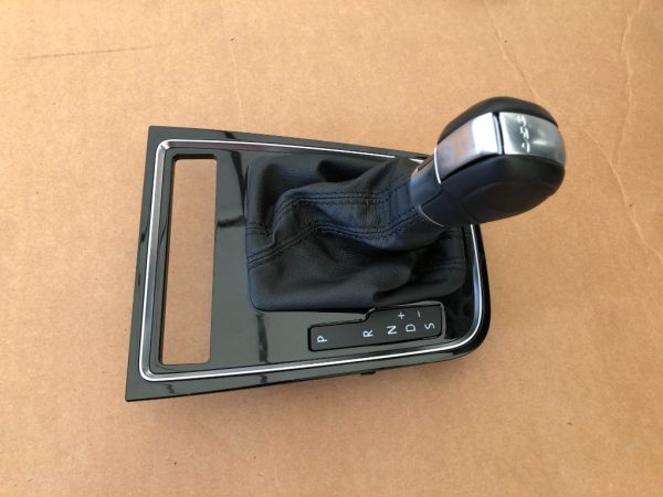 Nuca schimbator DSG automata VW Jetta 2016 5C7713203H 5C7 713 203 H - Dezmembrari Auto