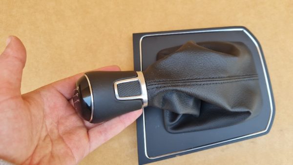Nuca schimbator piele manual in 6 trepte VW Touran 2017 - Dezmembrari Auto - imagine 5