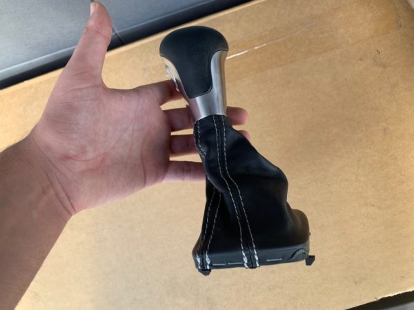 Nuca schimbator S-LINE Audi A3 8P din 2009 2010 2011 2012 - Dezmembrari Auto - imagine 3
