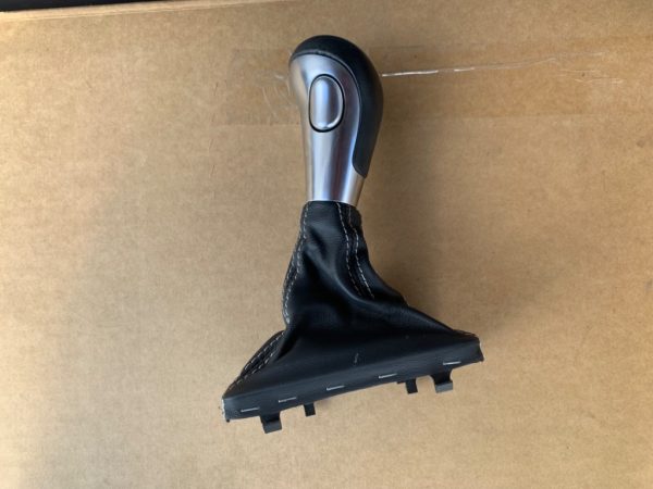 Nuca schimbator S-LINE Audi A3 8P din 2009 2010 2011 2012 - Dezmembrari Auto