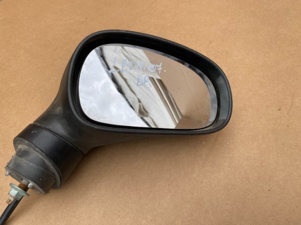 Oglinda dreapta completa Seat Leon 2007 - Dezmembrari Auto