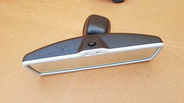 Oglinda retrovizoare interior VW Golf 7 7N0857511L 7N0 857 511 L - Dezmembrari Auto