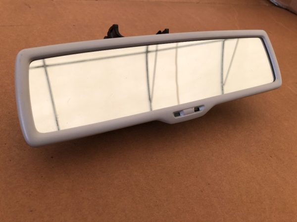 Oglinda retrovizoare interior cu senzor VW Jetta 2017 1K0857511F 1K0 857 511 F - Dezmembrari Auto