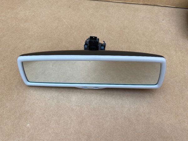 Oglinda retrovizoare interior VW Golf 7 2016 7N0857511L 7N0 857 511 L la 0 km - Dezmembrari Auto