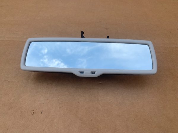 Oglinda retrovizoare interior VW Jetta 2017 1K0857511F 1K0 857 511 F la 0 km - Dezmembrari Auto