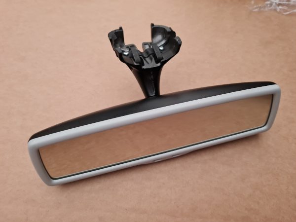 Oglinda retrovizoare interior VW Jetta 2017 1K0857511F 1K0 857 511 F la 0 km - Dezmembrari Auto