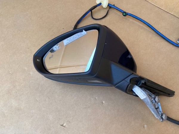 Oglinda stanga completa cu rabatare electrica si side assist VW Golf 7 2019 - Dezmembrari Auto