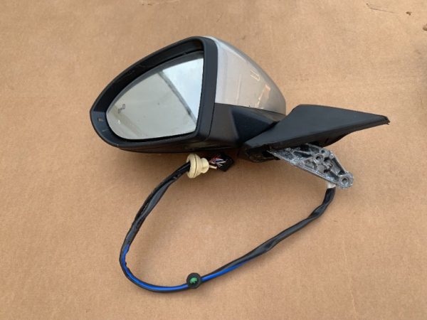 Oglinda stanga completa cu rabatare electrica si side assist VW Golf 7 2019 (Volan dreapta) - Dezmembrari Auto