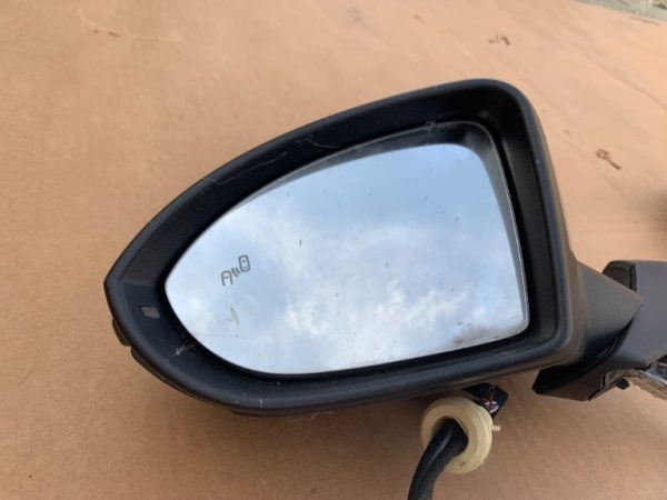 Oglinda stanga completa cu rabatare electrica si side assist VW Golf 7 2019 (Volan dreapta) - Dezmembrari Auto - imagine 2