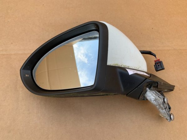 Oglinda stanga rabatabila electric VW Golf 7 2016 - Dezmembrari Auto