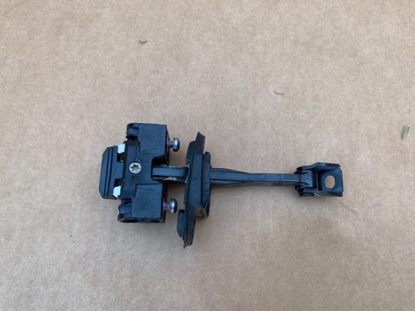 Opritor usa dreapta spate BMW G11 G12 M 760 LXiA seria 7 din 2017 7335913 - Dezmembrari Auto