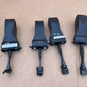 Opritor usa stanga dreapta fata spate VW Passat B8.5 din 2022 la 0 km - Dezmembrari Auto