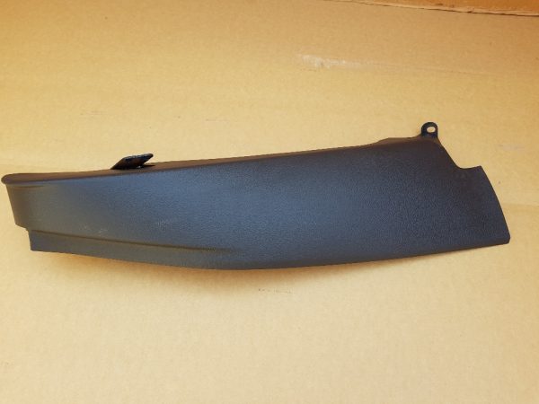 Ornament bancheta spate dreapta VW Jetta 2016 5C6867766 5C6 867 766 - Dezmembrari Auto