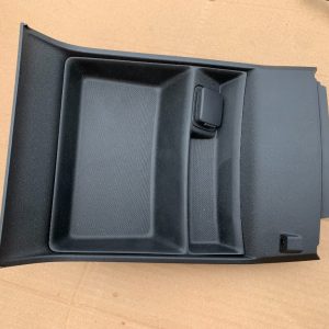 Ornament consola centrala cu priza si lumina ambientala Ford Mondeo 5 2018 DS73-F045P04DG3 - Dezmembrari Auto