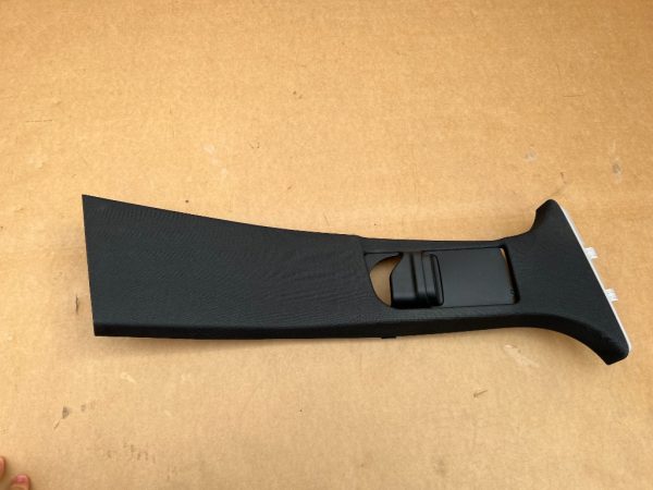 Ornament culoarea negru centura dreapta Mercedes GLC W253 X253 la 0 km A2536901425 - Dezmembrari Auto