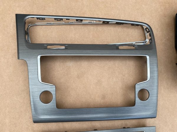 Ornament display gri VW Golf 7 5G1819743D 5G1 819 743 D - Dezmembrari Auto