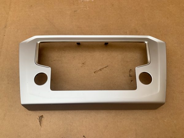Ornament display navigatie mica VW Passat B8 3G1858069E 3G1 858 069 E - Dezmembrari Auto