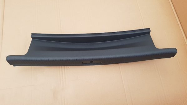 Ornament fusta VW Golf 7 hatchback 5G6863459K 5G6 863 459 K - Dezmembrari Auto
