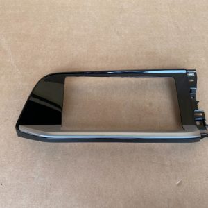 Ornament grila ventilatie VW Caddy Ford Tourneo Connect 2023 2KF858070C 2KF 858 070 C - Dezmembrari Auto