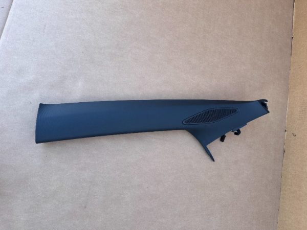 Ornament interior negru stalp stanga fata VW ID4 ID.4 2023 11A867233E 11A 867 233 E la 0 km - Dezmembrari Auto