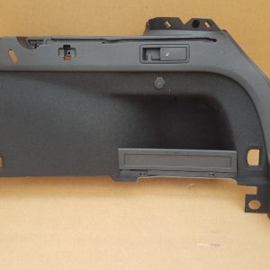 Ornament lateral portbagaj dreapta VW Passat B8 variant 3G9867428N 3G9 867 428 N - Dezmembrari Auto
