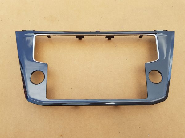Ornament navigatie (rama) VW Tiguan 2 5NA858071C 5NA 858 071 C - Dezmembrari Auto